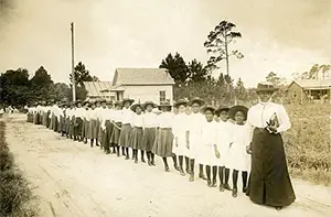 Mary Mcleod Bethune and students