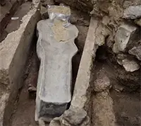 Lead sarcophagus found in Notre-Dame